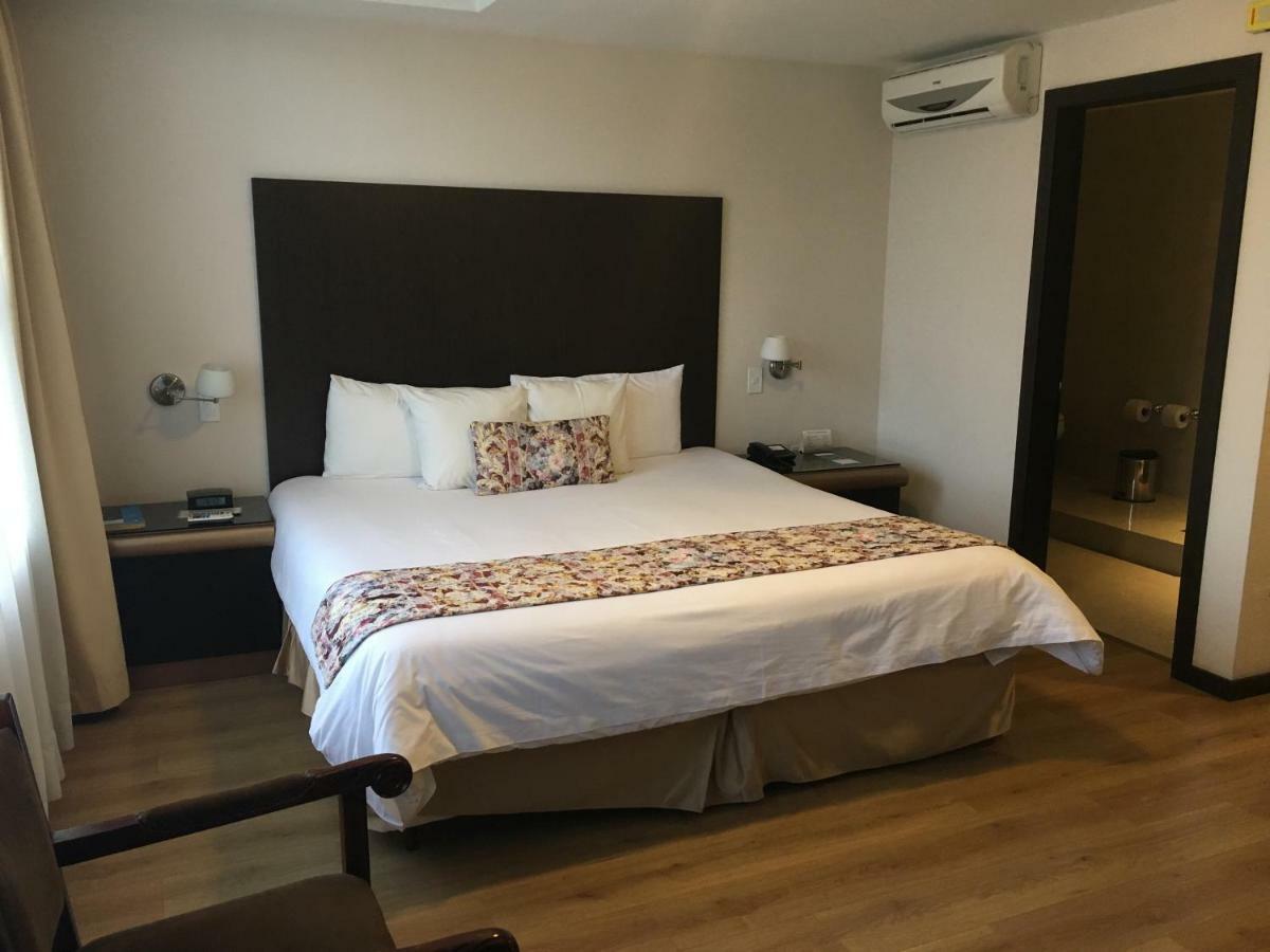 Best Western Cplaza Hotel Quito Zewnętrze zdjęcie